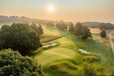 cowdray luxury golf lodge