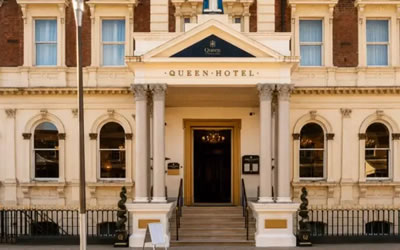 the queen at chester hotel