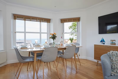 cromwell apartment, shanklin, isle of wi